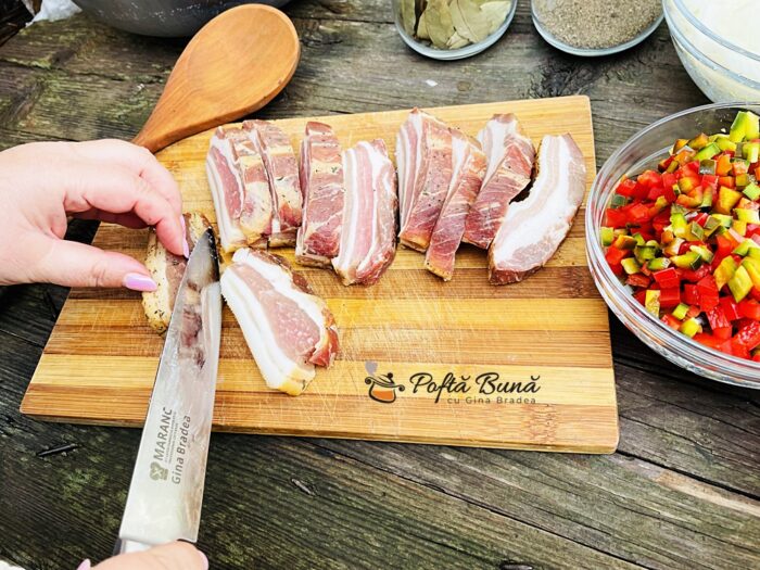 Fasole cu ciolan afumat la ceaun reteta traditionala gina bradea 2 700x525 - Fasole cu ciolan afumat, la ceaun