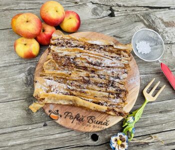 Placinta creata cu mere, nuca si scortisoara Placinta creata cu mere, nuca si scortisoara