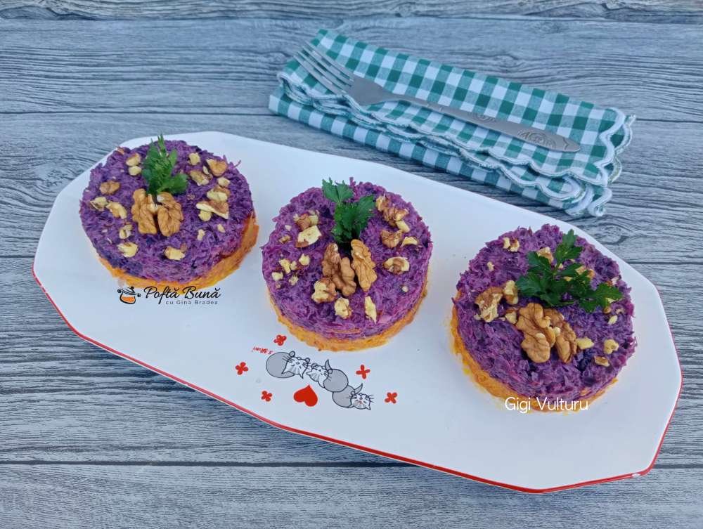 Salata de varza rosie si morcovi Salata de varza rosie si morcovi