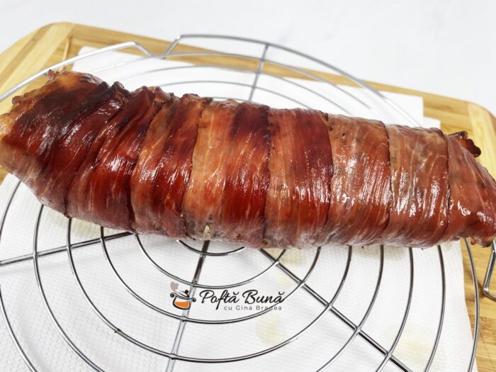 Muschiulet de porc umplut cu ciuperci, la cuptor Muschiulet de porc umplut cu ciuperci, la cuptor