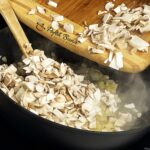 Muschiulet de porc umplut cu ciuperci Muschiulet de porc umplut cu ciuperci la cuptor reteta gina bradea 6 150x150 - Muschiulet de porc umplut cu ciuperci