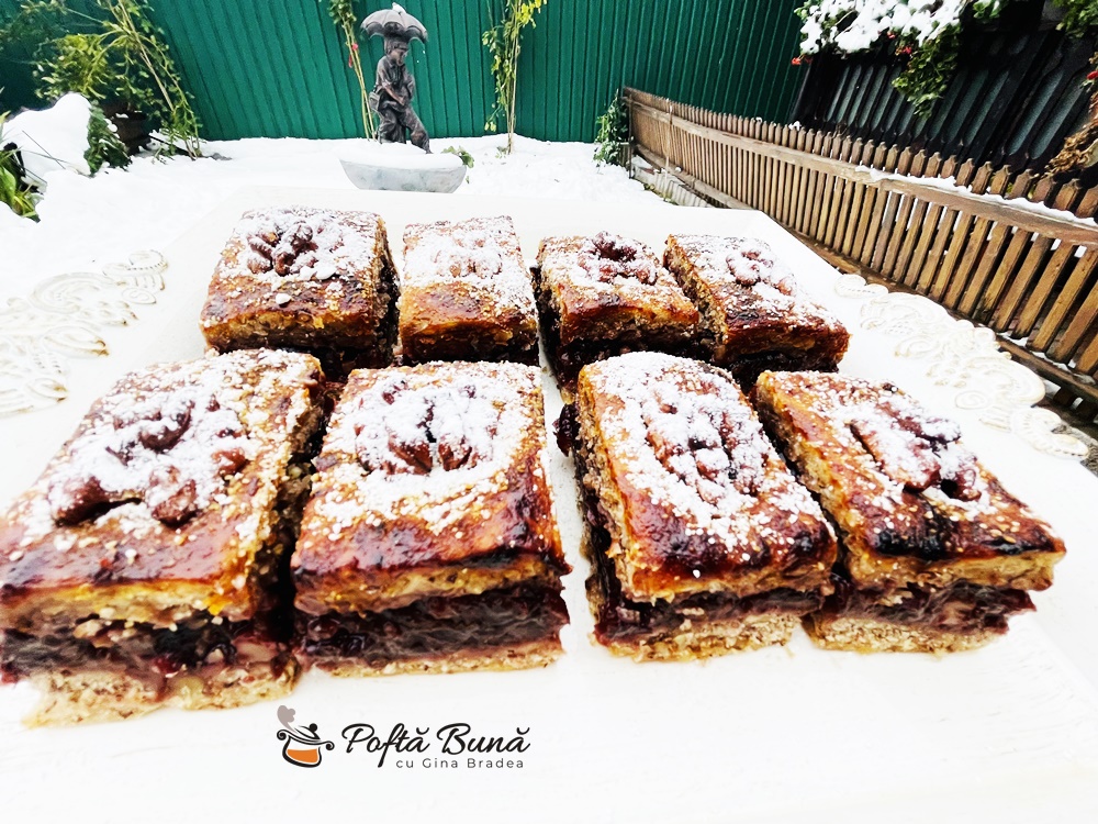 Prajitura cu aluat fraged, gem si nuca Prajitura cu aluat fraged, gem si nuca