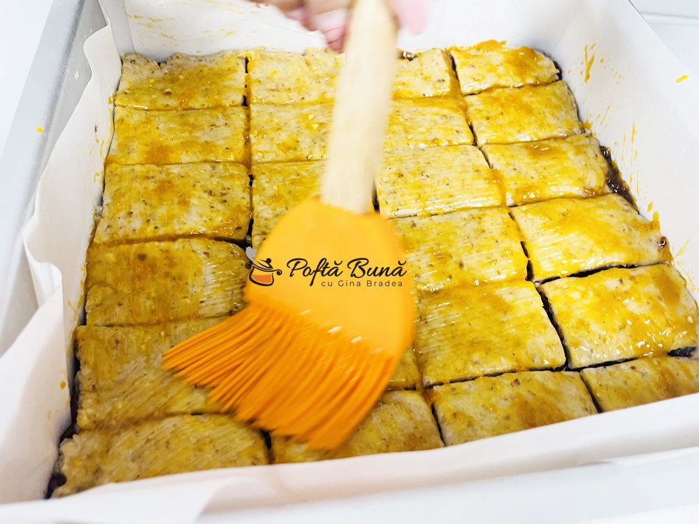 Prajitura cu aluat fraged, gem si nuca Prajitura cu aluat fraged, gem si nuca