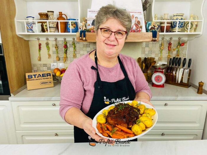 Ceafa de porc la cuptor bucata intreaga Ceafa de porc la cuptor bucata intreaga