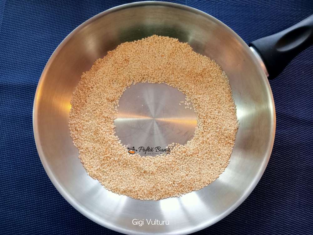 Oua cu mozzarella si susan