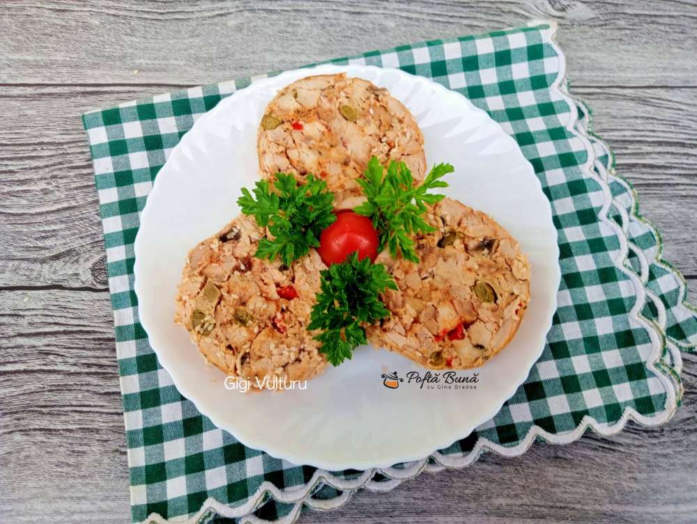 Rulada din carne de pui