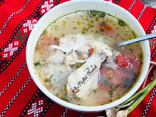 Ciorba de varza dulce cu aripioare de pui sau curcan Ciorba de varza dulce cu aripioare de pui sau curcan