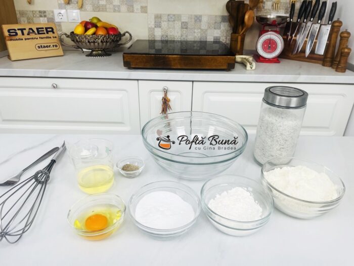 Fursecuri fundite ieftine modelate cu furculita reteta simpla gina bradea 2 700x525 - Fursecuri fundite modelate cu furculita