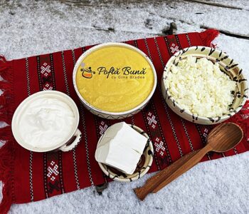 Mamaliga cu branza si smantana