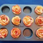 Trandafiri din foietaj si mere trandafiri foietaj mere reteta gina bradea 5 150x150 - Trandafiri din foietaj si mere