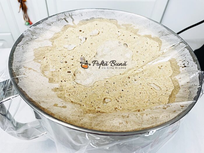 Paine integrala cu faina alba reteta gina bradea 1 700x525 - Paine integrala cu iaurt