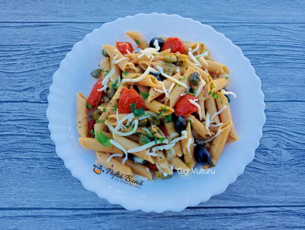 Paste cu rosii cherry, capere si masline