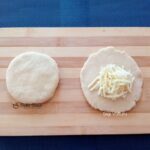 turtite aluat oparit mozzarella gina bradea 4 150x150 - Turtite din aluat oparit cu mozzarella