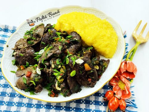 Ficatei de pui la tigaie, cu ceapa si usturoi verde