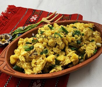 Omleta taraneasca reteta cu mamaliga, sunca si ceapa verde Omleta taraneasca reteta cu mamaliga, sunca si ceapa verde