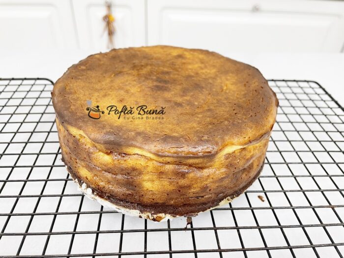 Pasca fara aluat cu branza dulce si stafide Pasca fara aluat cu branza dulce si stafide reteta gina bradea 2 700x525 - Pasca fara aluat cu branza dulce si stafide