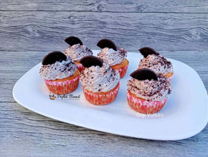 Briose cu pere briose oreo reteta gina bradea 3 697x525 - Briose cu pere