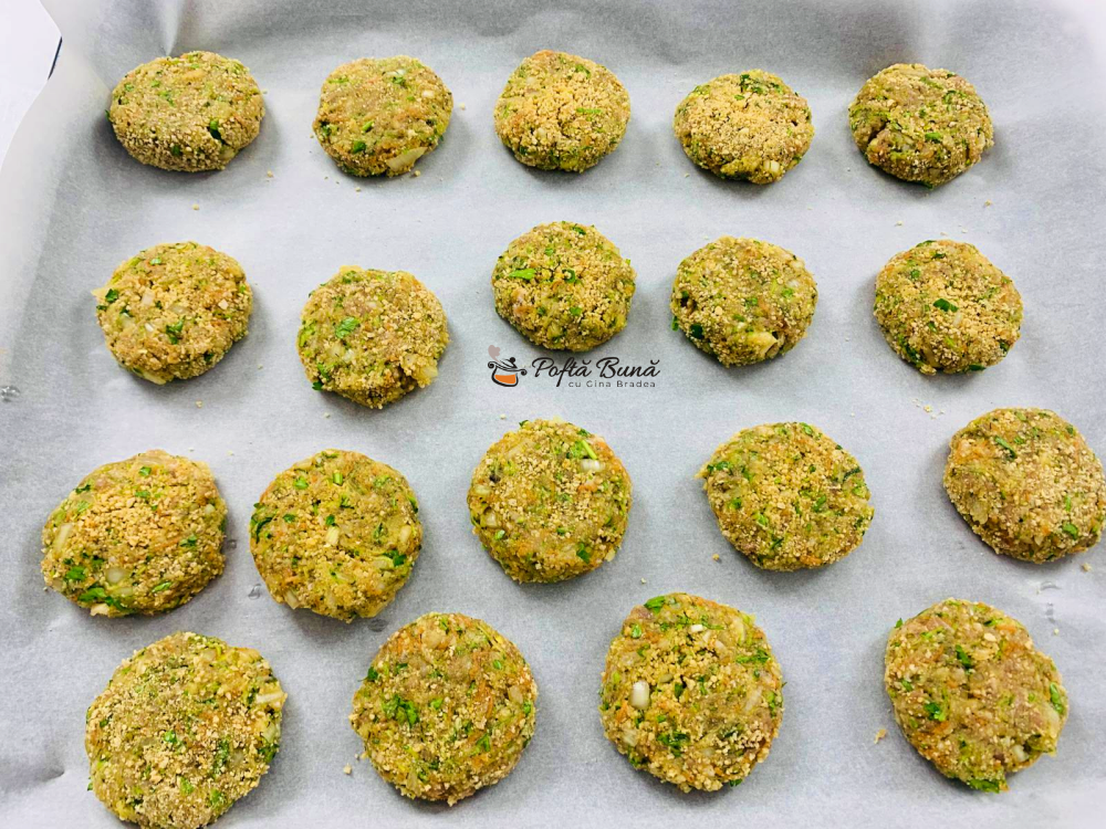Chiftele economice din carne cu legume Chiftele economice din carne cu legume