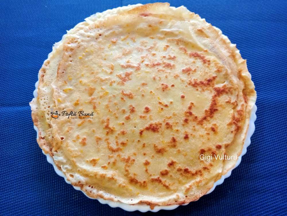 Clatite cu sos de portocale - crepes Suzette