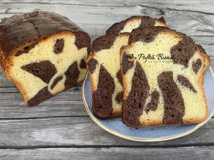 Cozonac cu nuca si cacao - leopard Cozonac cu nuca si cacao leopard reteta gina bradea 1 700x525 - Cozonac cu nuca si cacao - leopard