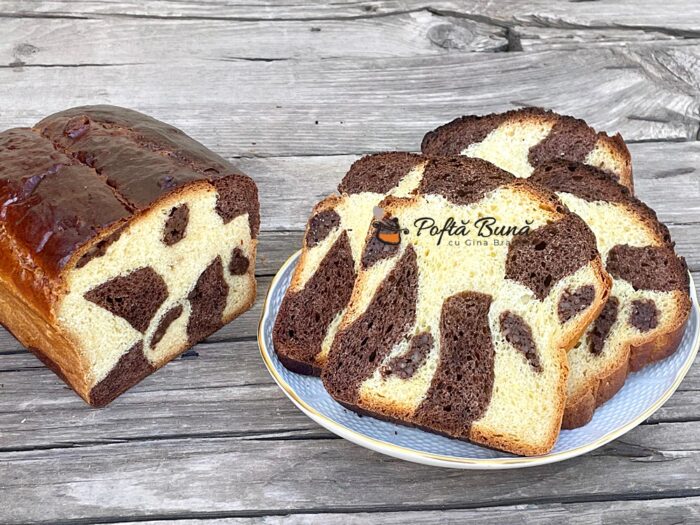 Cozonac cu nuca si cacao - leopard Cozonac cu nuca si cacao - leopard