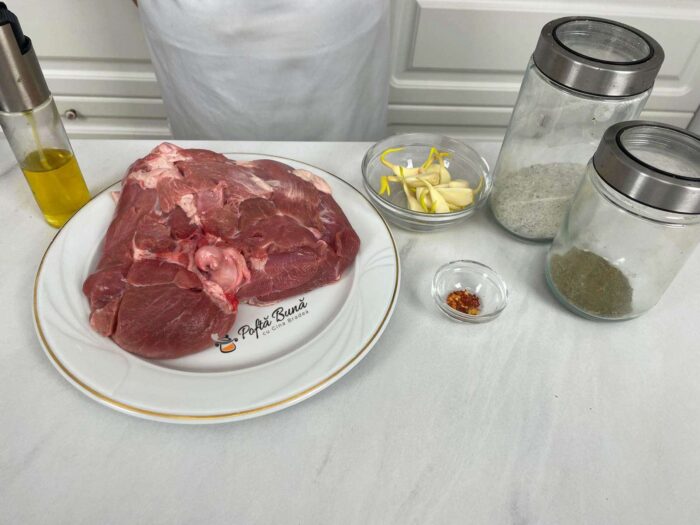 Pulpa de curcan la cuptor reteta simpla