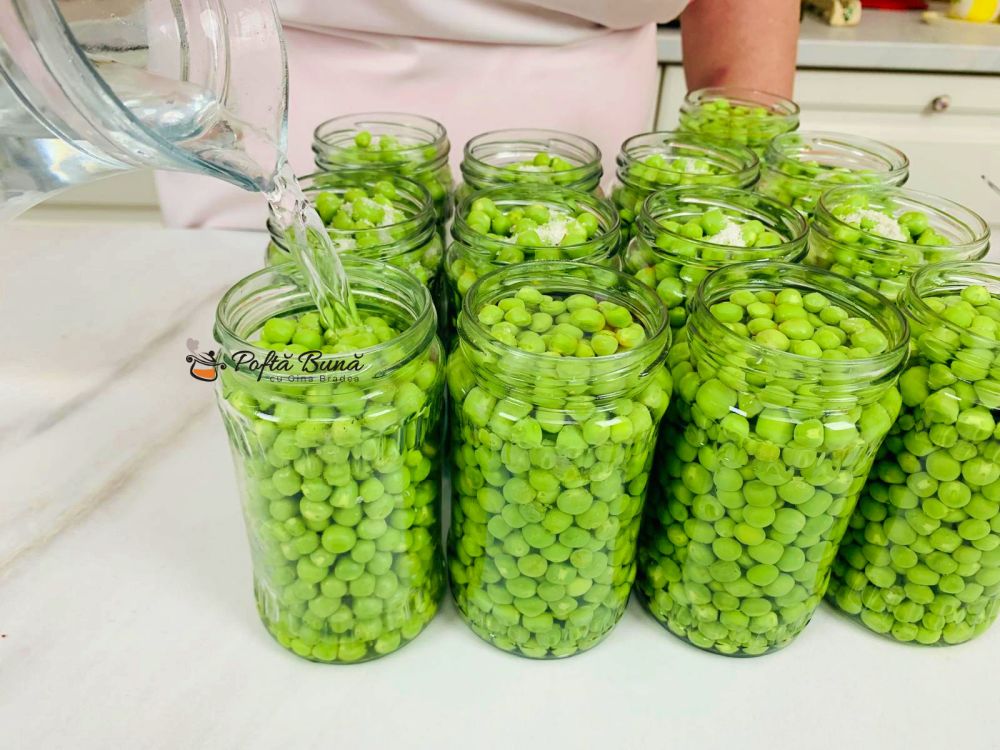 Mazare la borcan pentru iarna Mazare la borcan pentru iarna