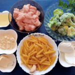 paste piept pui broccoli smantana reteta gina bradea 4 150x150 - Paste cu piept de pui, broccoli si smantana