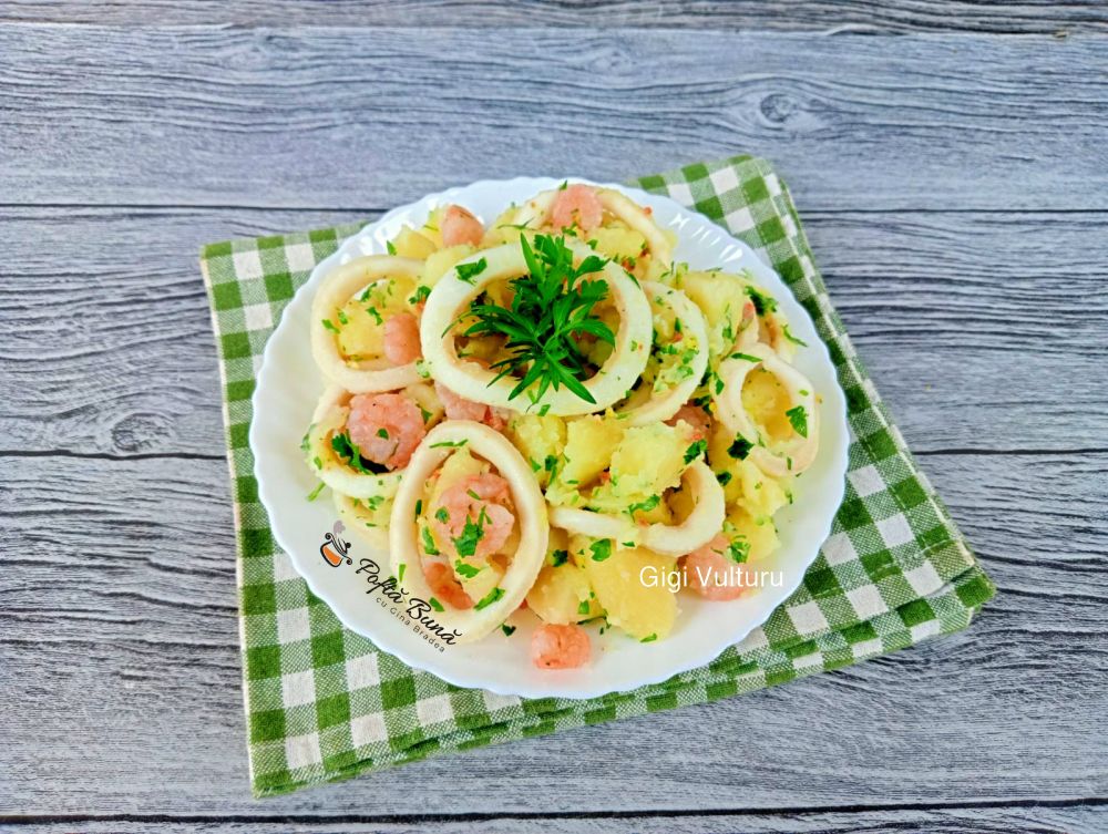 Salata de cartofi cu inele de calamar si creveti salata cu fructe de mare si cartofi gina bradea 2 - Salata de cartofi cu inele de calamar si creveti