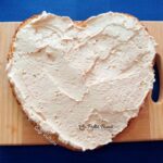 tort cu crema mascarpone frisca unt arahide gina bradea 1 150x150 - Tort cu crema de mascarpone, frisca si unt de arahide