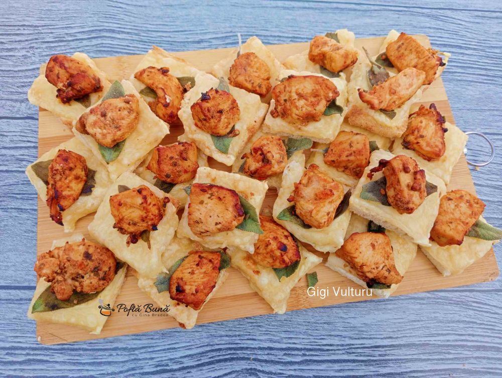 aperitiv piept pui paine cascaval gina bradea 2 - Aperitiv din piept de pui, cascaval si paine toast