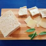 aperitiv piept pui paine cascaval gina bradea 6 150x150 - Aperitiv din piept de pui, cascaval si paine toast