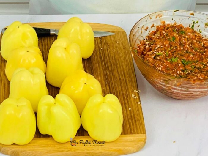Ardei umpluti cu legume si carne