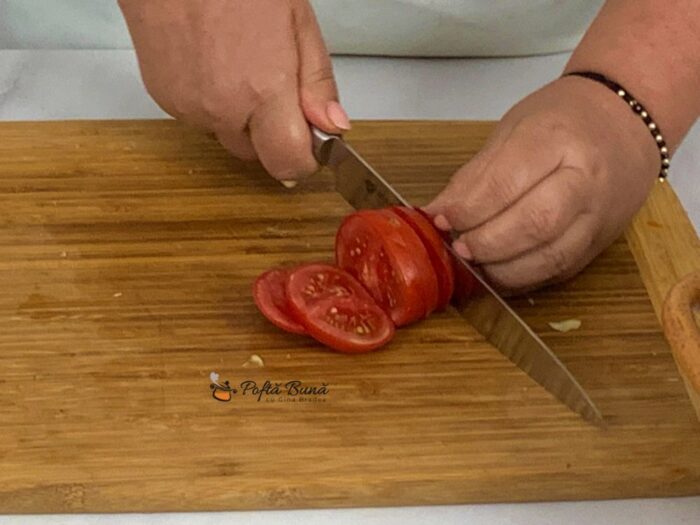 dovlecei umpluti carne legume reteta gina bradea 11 700x525 - Dovlecei umpluti cu carne si legume