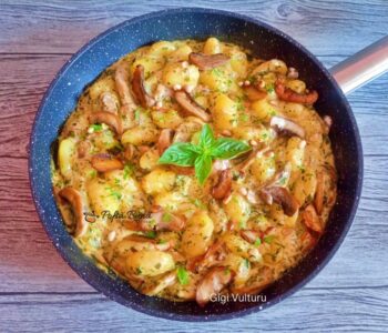 Index retete culinare gnocchi ciuperci spanac tigaie reteta gina bradea 2 350x300 - Index retete culinare