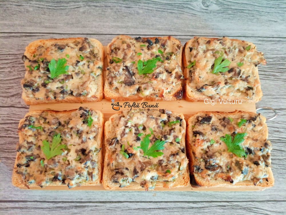 Bruschete cu ciuperci Bruschete cu ciuperci