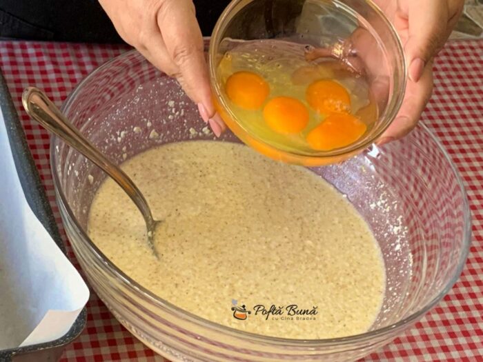 placinta cu branza fara aluat reteta gina bradea 3 700x525 - Placinta cu branza fara aluat in 5 minute