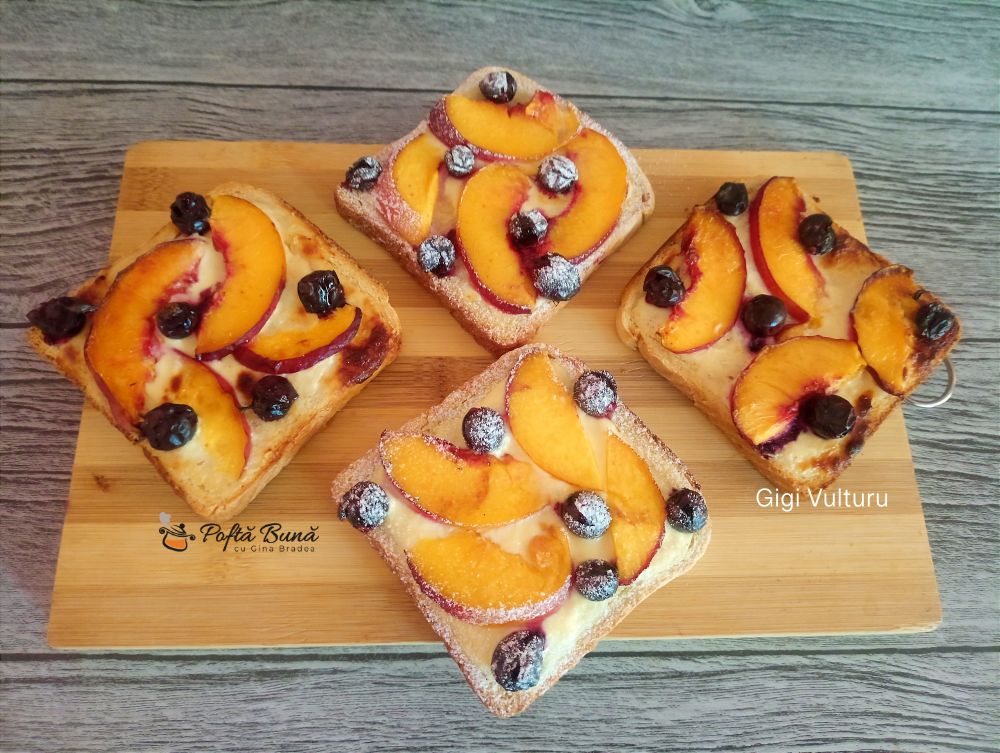 Toast cu iaurt si fructe toast iaurt fructe reteta gina bradea 2 - Toast cu iaurt si fructe