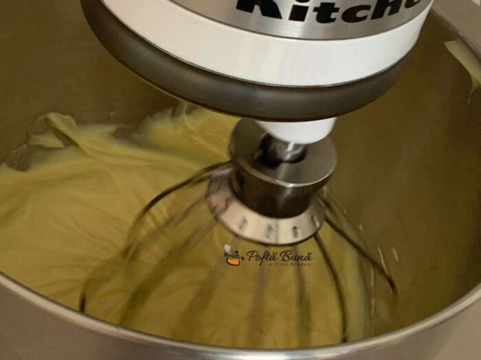 Crema ganache de ciocolata alba