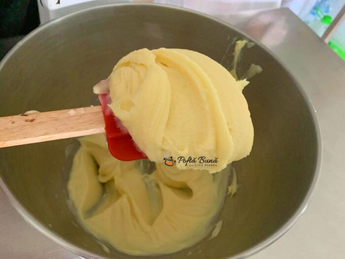 Crema ganache de ciocolata alba