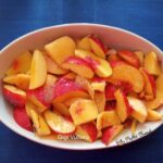 crumble din nectarine reteta gina bradea 3 150x150 - Crumble din nectarine