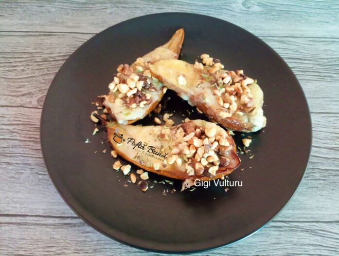 pere cu gorgonzola reteta gina bradea 3 697x525 - Foietaj cu pere umplute