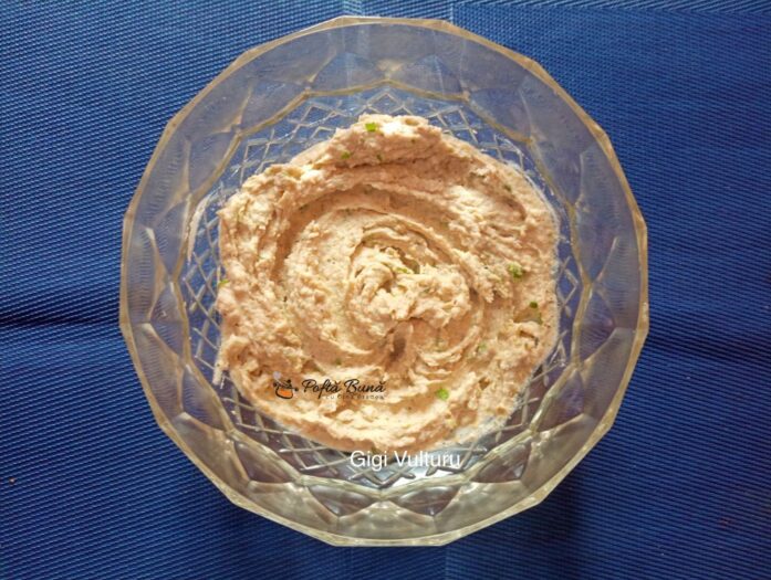 Pasta de fasole cu masline verzi pasta fasole masline verzi reteta gina bradea 4 697x525 - Pasta de fasole cu masline verzi