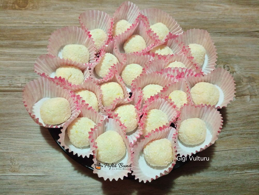 Bilute din ciocolata alba, lamaie si nuca de cocos Bilute din ciocolata alba, lamaie si nuca de cocos