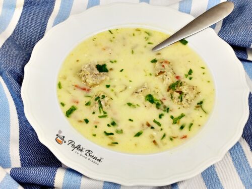 Ciorba de perisoare cu smantana Ciorba de perisoare cu smantana