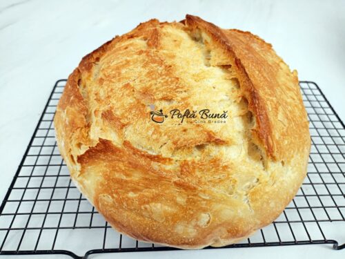 Paine fara framantare coapta in oala Paine fara framantare coapta in oala