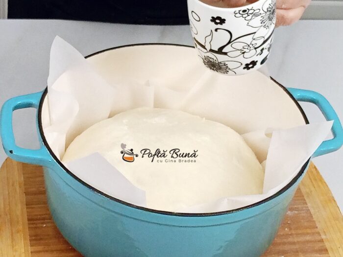 Paine fara framantare coapta in oala