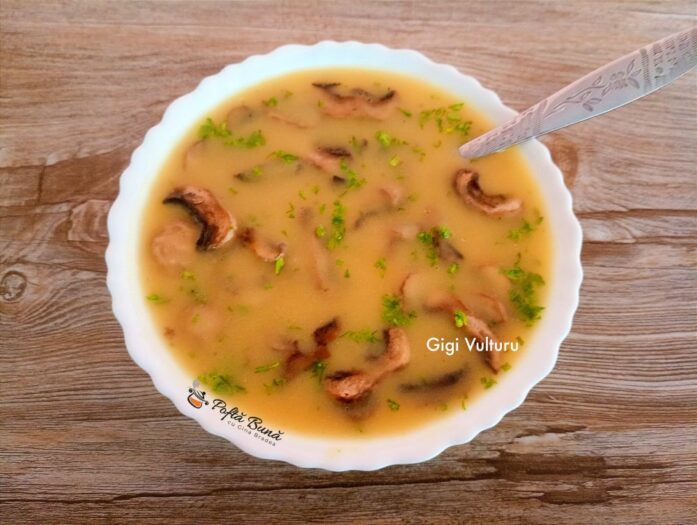 Supa de cartofi cu ciuperci Supa de cartofi cu ciuperci