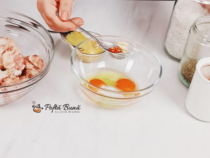 Aripioare de pui pane la cuptor sau la air fryer reteta gina bradea 3 700x525 - Aripioare de pui pane la cuptor