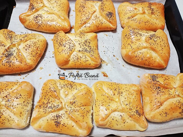 Poale-n brau cu branza sarata reteta simpla, scrisa si video pas cu pas. Branzoaice moi si pufoase cu multa umplutura de branza sarata, care raman moi si a doua zi. Poale-n brau cu branza sarata reteta simpla, scrisa si video pas cu pas. Branzoaice moi si pufoase cu multa umplutura de branza sarata, care raman moi si a doua zi.